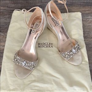Badgley Mischka wedge heel bridal shoe
